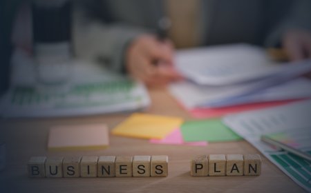 Essential Steps to Create a Solid Business Plan for 2025 Growth