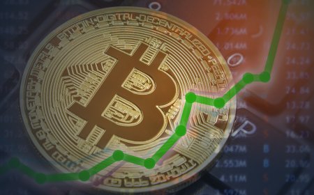 Will Bitcoin Reach $100k in 2025? Expert Price Predictions and Analysis