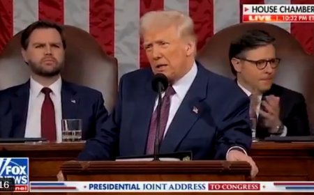 Trump Temporarily Suspends Tariffs on Mexico Until April 2, Signals Strong Ties with Sheinbaum