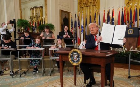 U.S.: Trump Signs Order to Dismantle Department of Education in Anti-Woke Crusade
