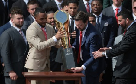 JD Vance Breaks Ohio State’s Championship Trophy in White House Ceremony Blunder